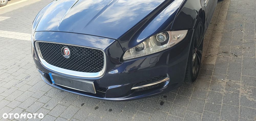 Jaguar XJ 3.0 D V6 Premium Luxury - 5