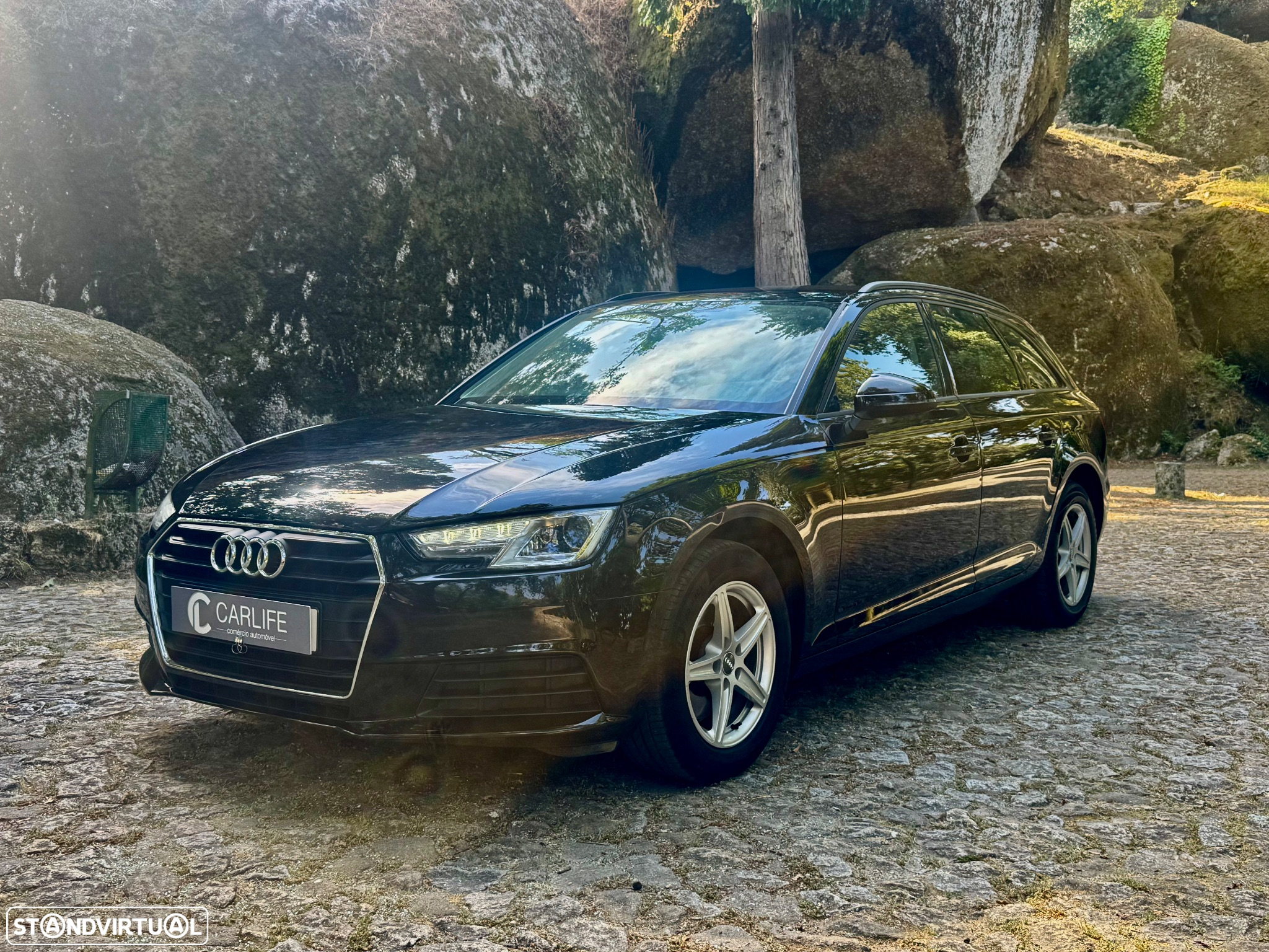 Audi A4 Avant 2.0 TDI Advance S tronic - 30