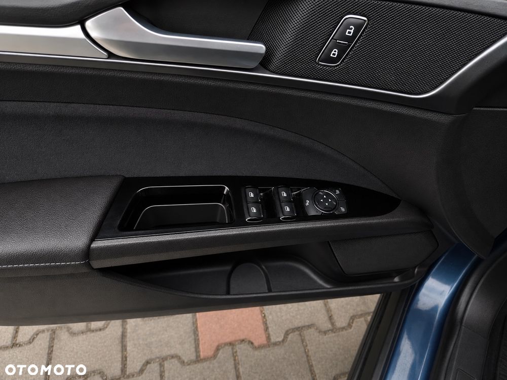 Ford Mondeo 2.0 TDCi Ambiente - 14