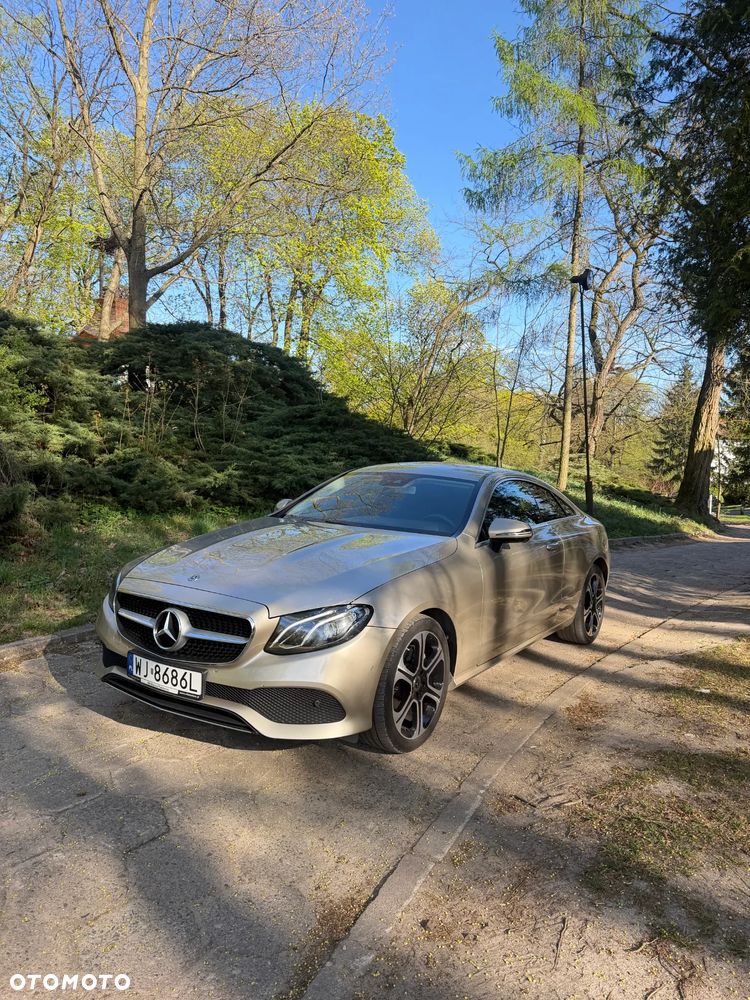 Mercedes-Benz Klasa E 200 4-Matic 9G-TRONIC - 2
