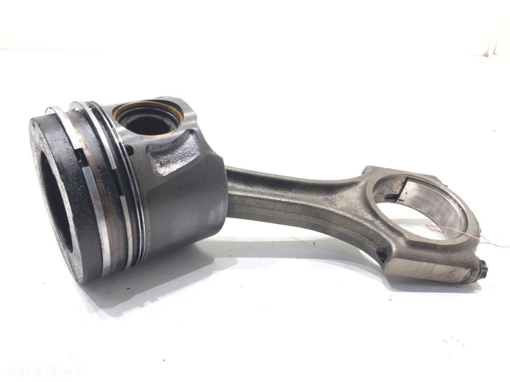 TŁOK Z KORBOWODEM  LAND ROVER FREELANDER 2 (L359) 2006 - 2015 2.2 TD4 4x4 118 kW [160 KM] olej