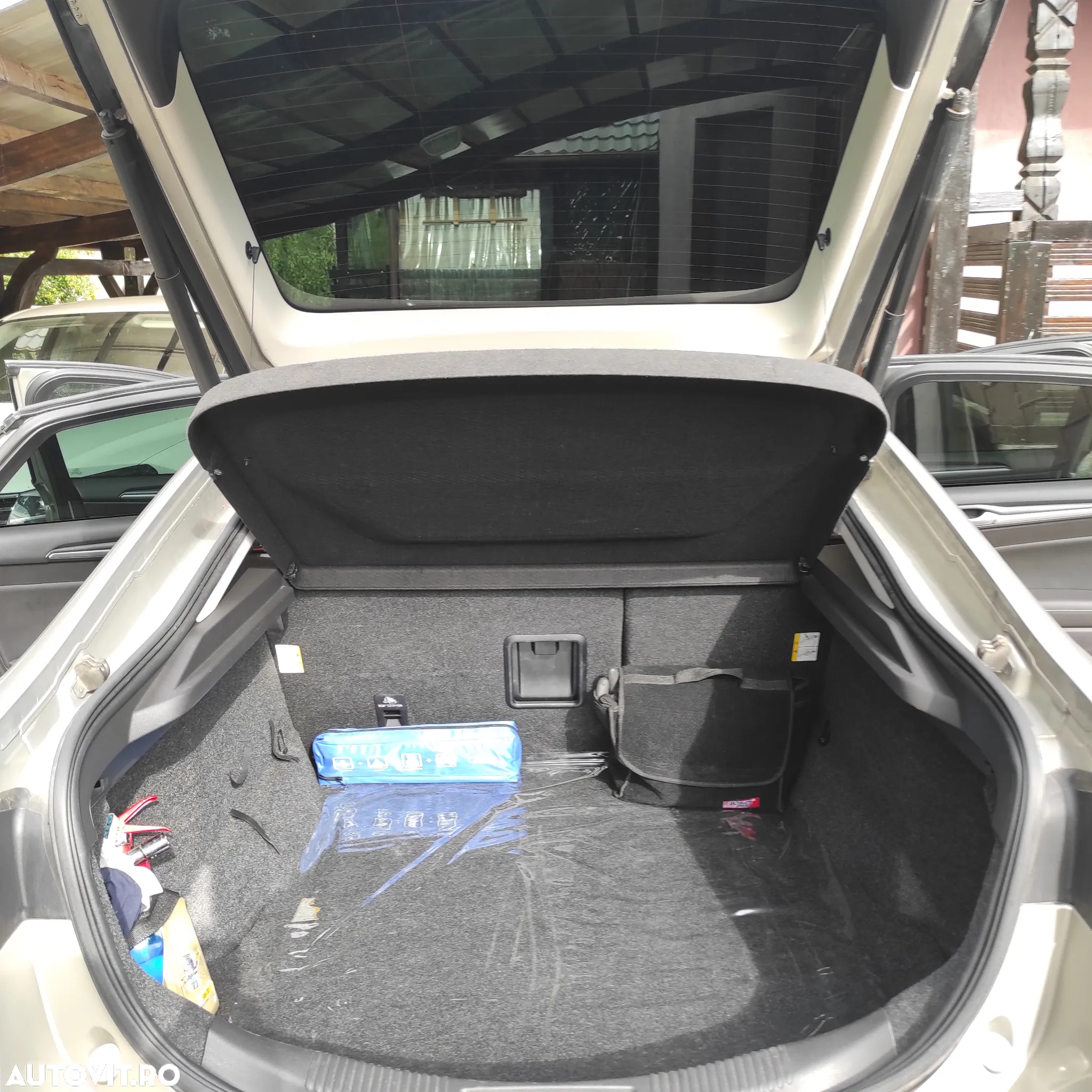 Ford Mondeo - 10