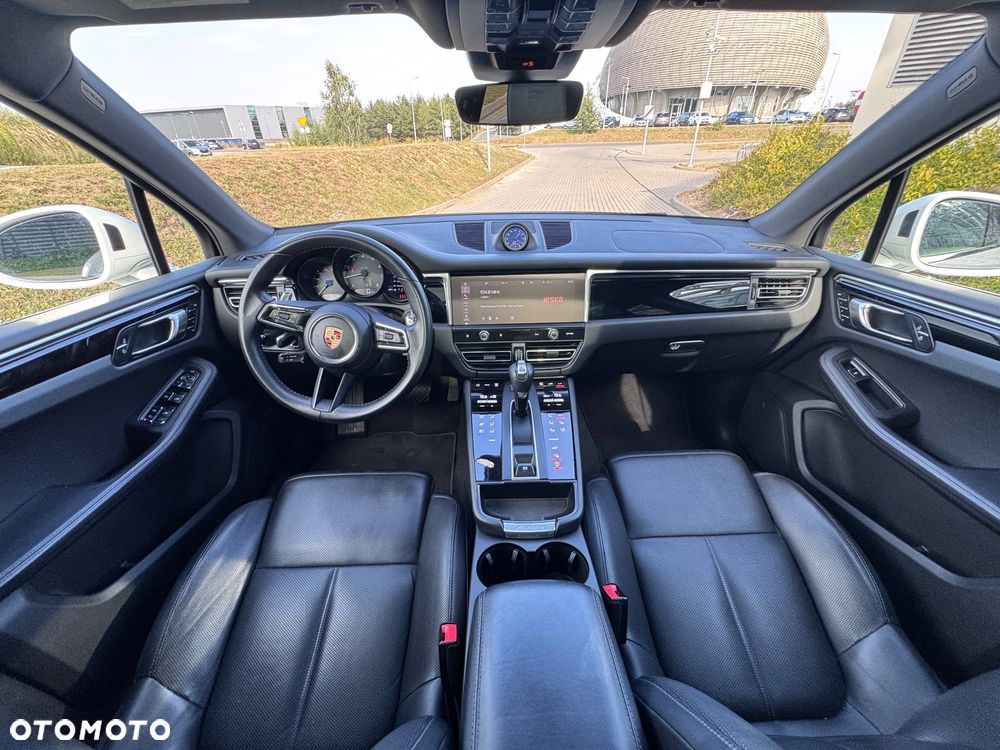 Porsche Macan Standard - 22