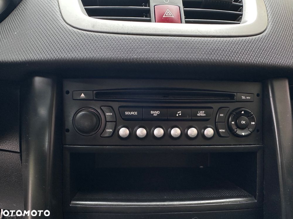 Peugeot 207 90 Sport - 11