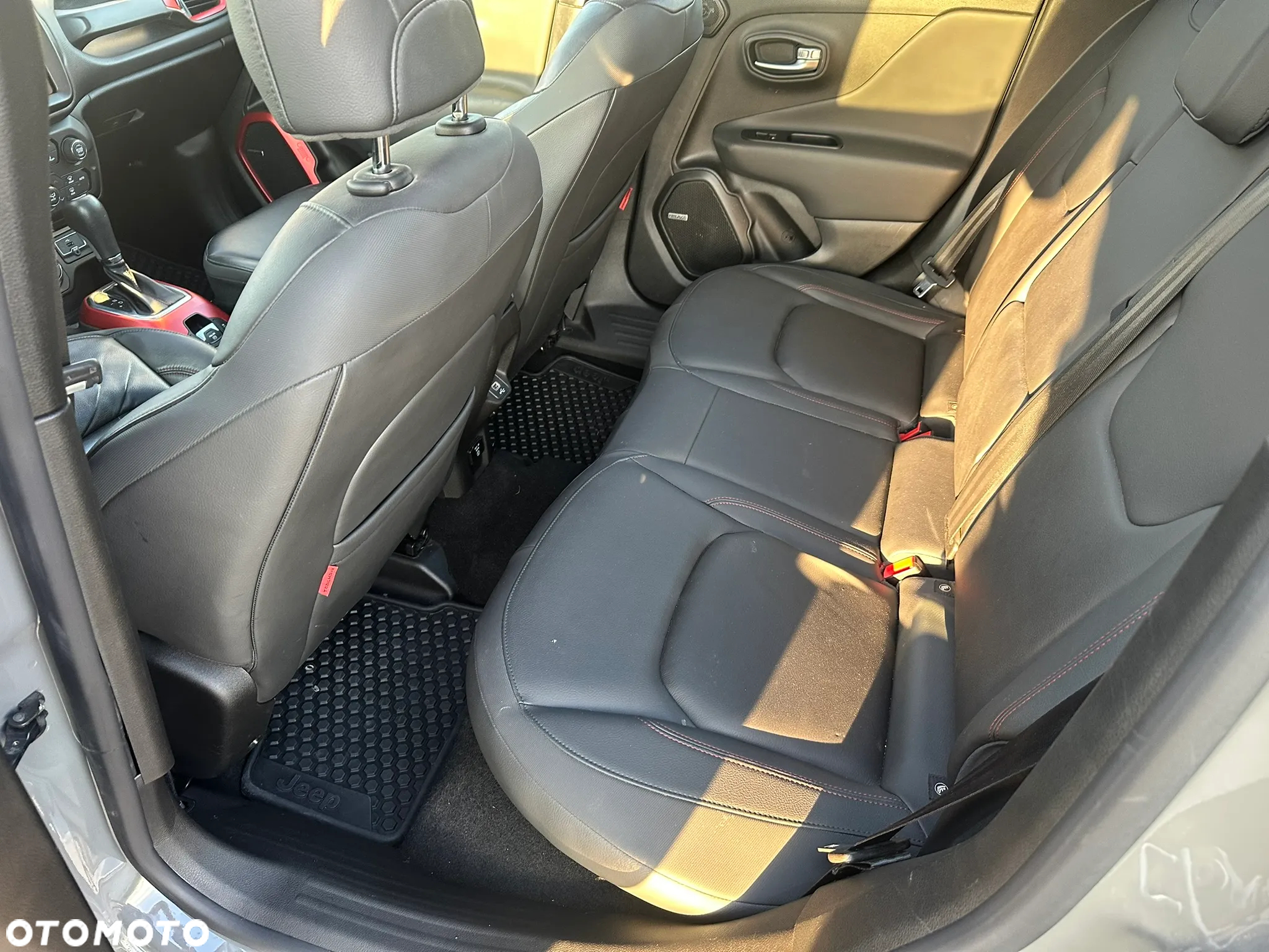 Jeep Renegade - 17