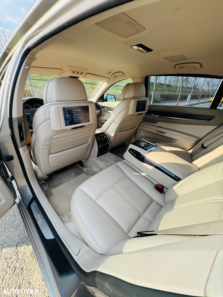 BMW Seria 7 750Li Aut. - 7