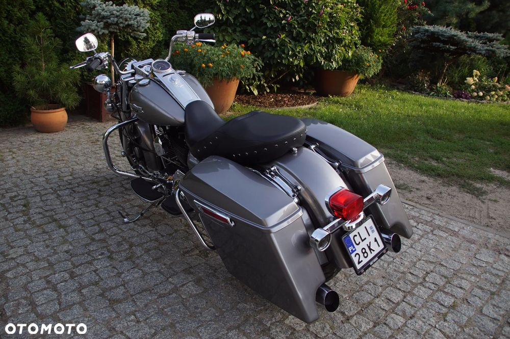Harley-Davidson Touring Road King - 26