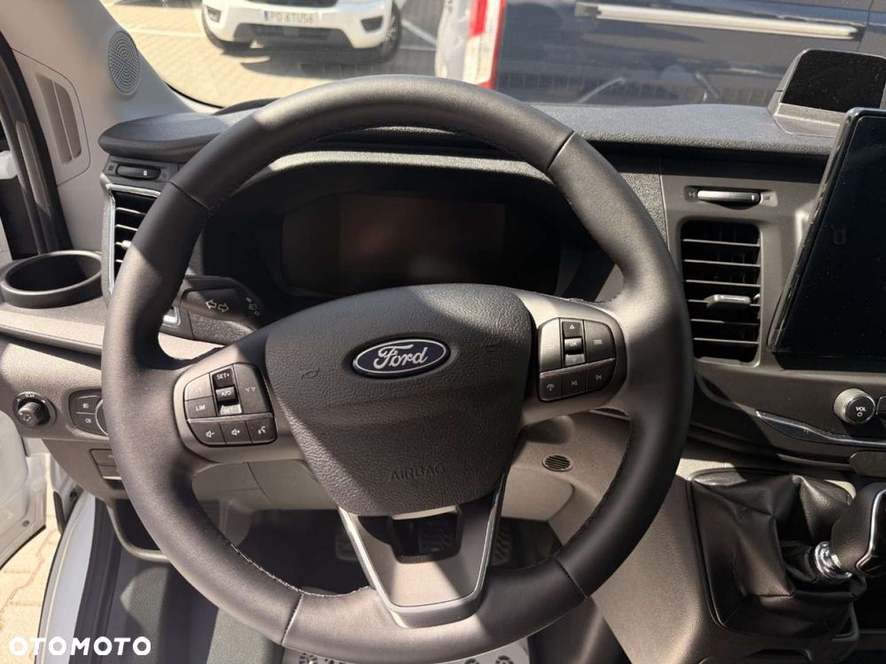 Ford Transit - 15