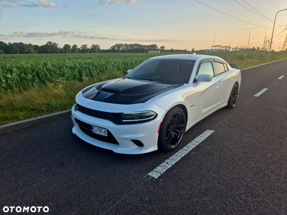 Dodge Charger - 1