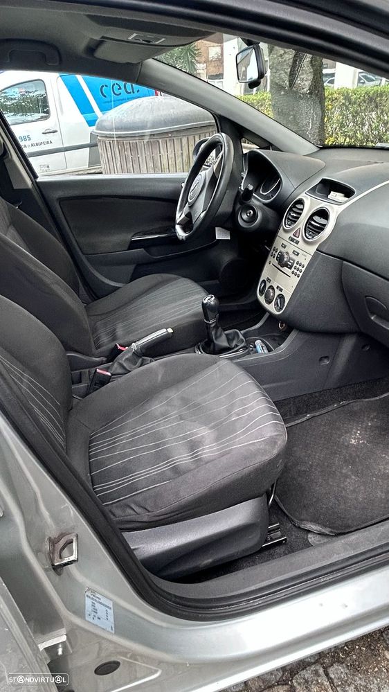 Opel Corsa 1.3 CDTI CMON - 8