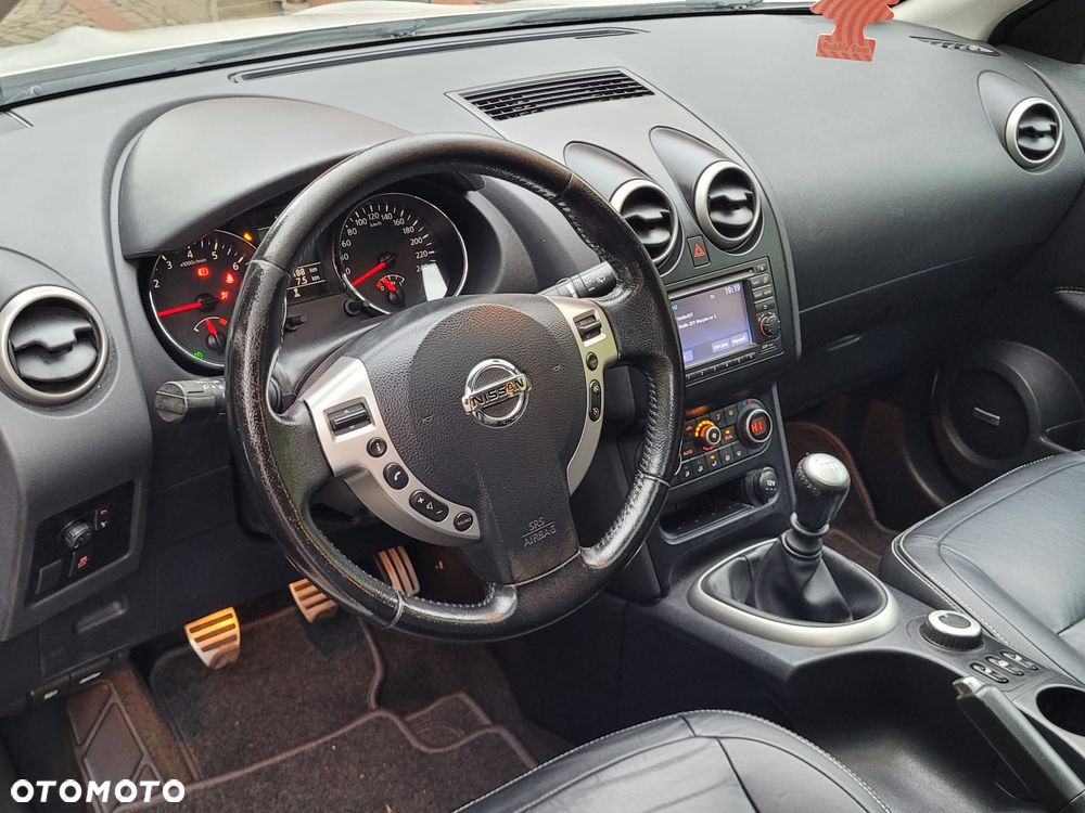Nissan Qashqai 2.0 4x4 Tekna - 10