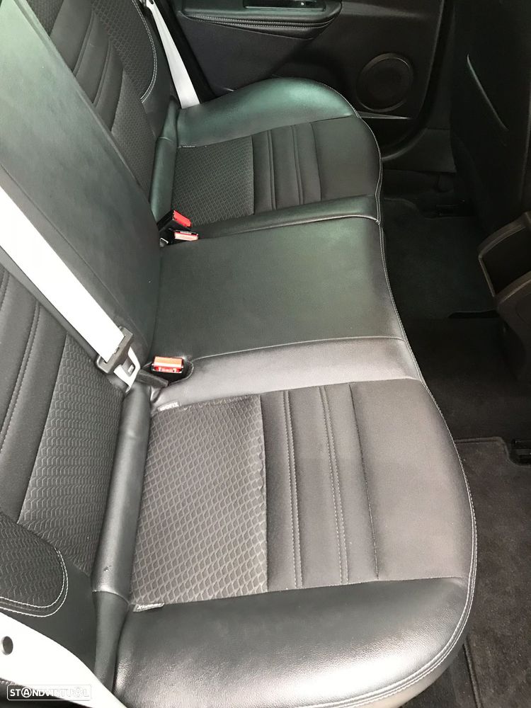 Renault Mégane ENERGY dCi 110 Start & Stop Bose Edition - 7