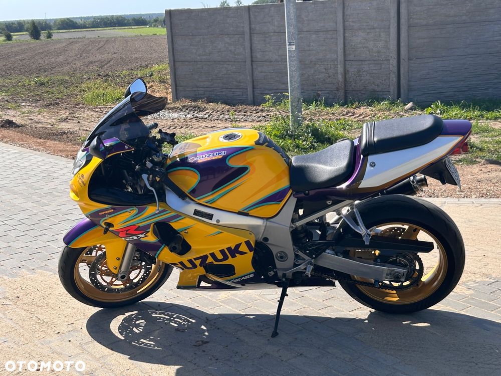 Suzuki GSX-R - 7