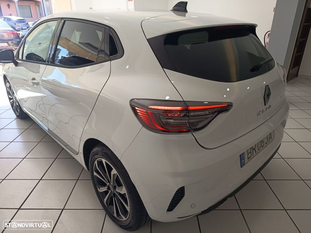 Renault Clio 1.0 TCe Evolution Bi-Fuel - 4