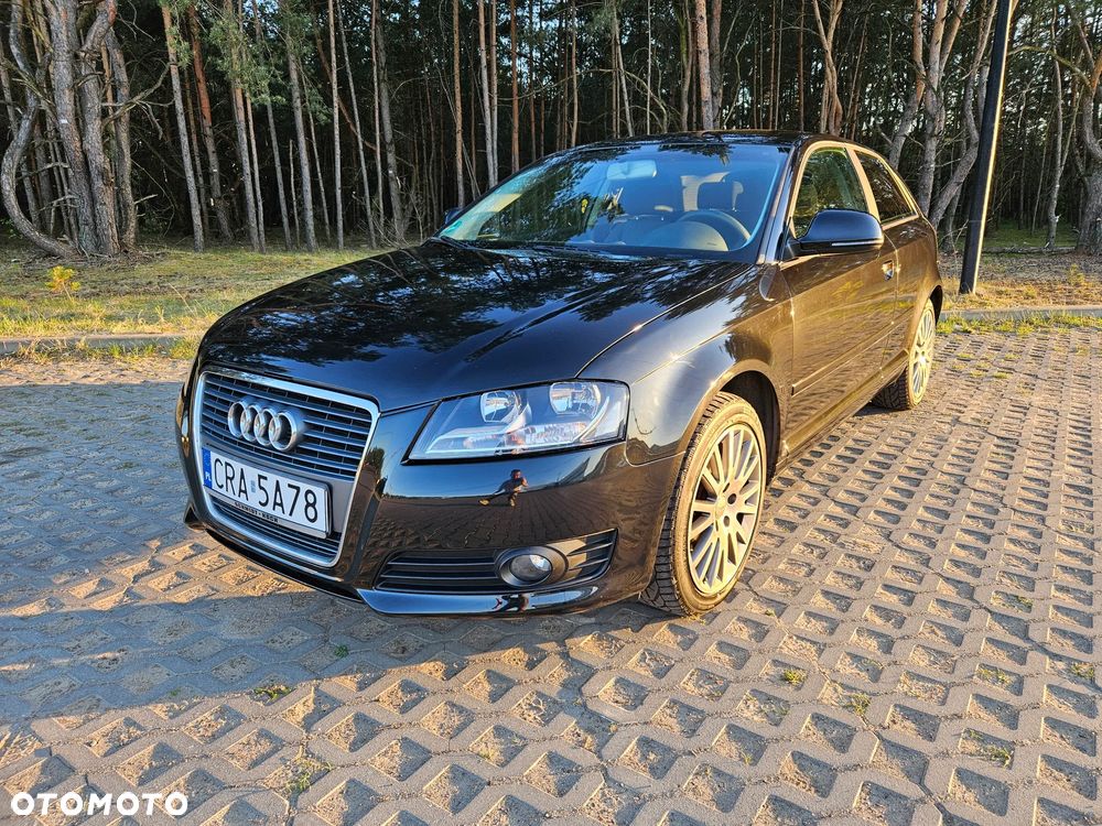 Audi A3 3-drzwiowe 1.6 Attraction - 12