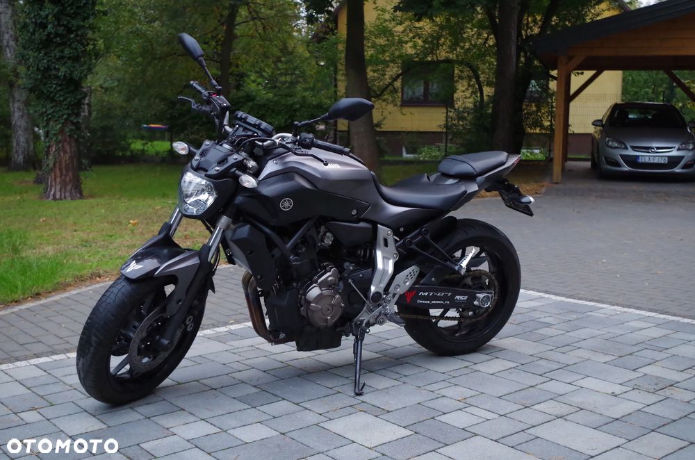 Yamaha MT - 1