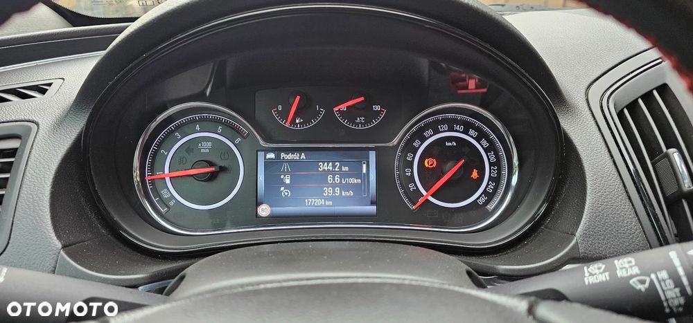 Opel Insignia - 23