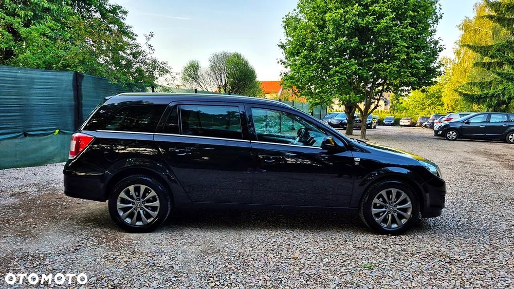 Opel Astra 1.6 NAVI - 12