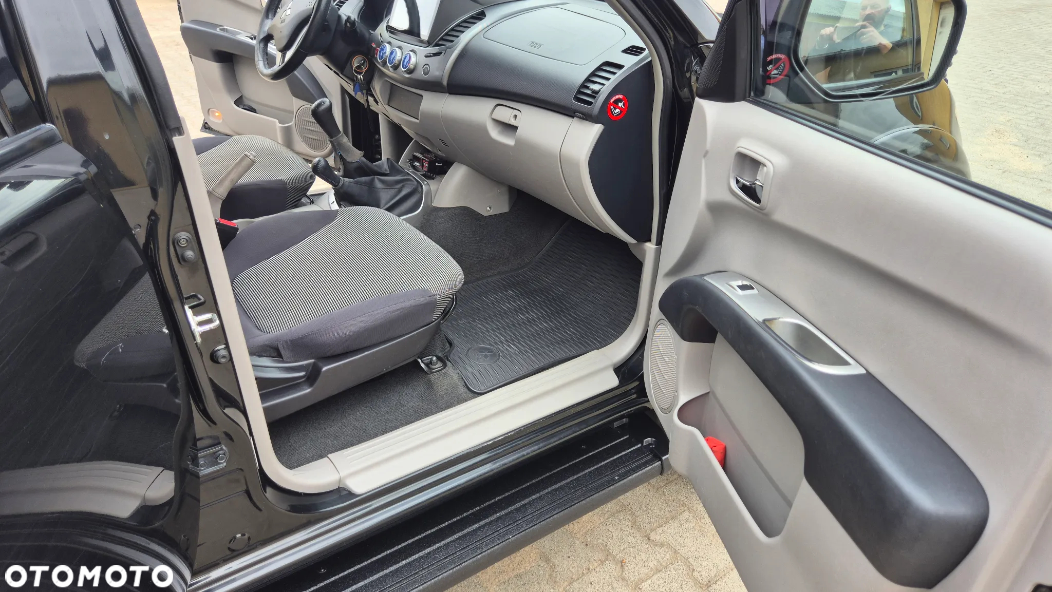 Mitsubishi L200 2.5 DID Intense - 13