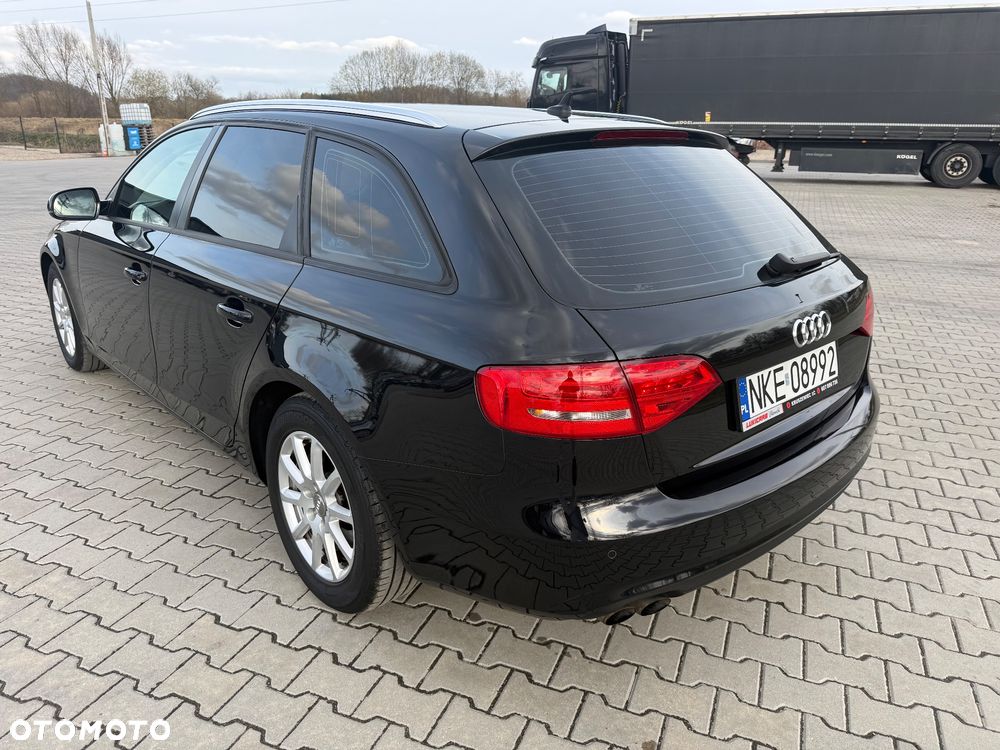 Audi A4 Avant 2.0 TDI Limited Edition - 6