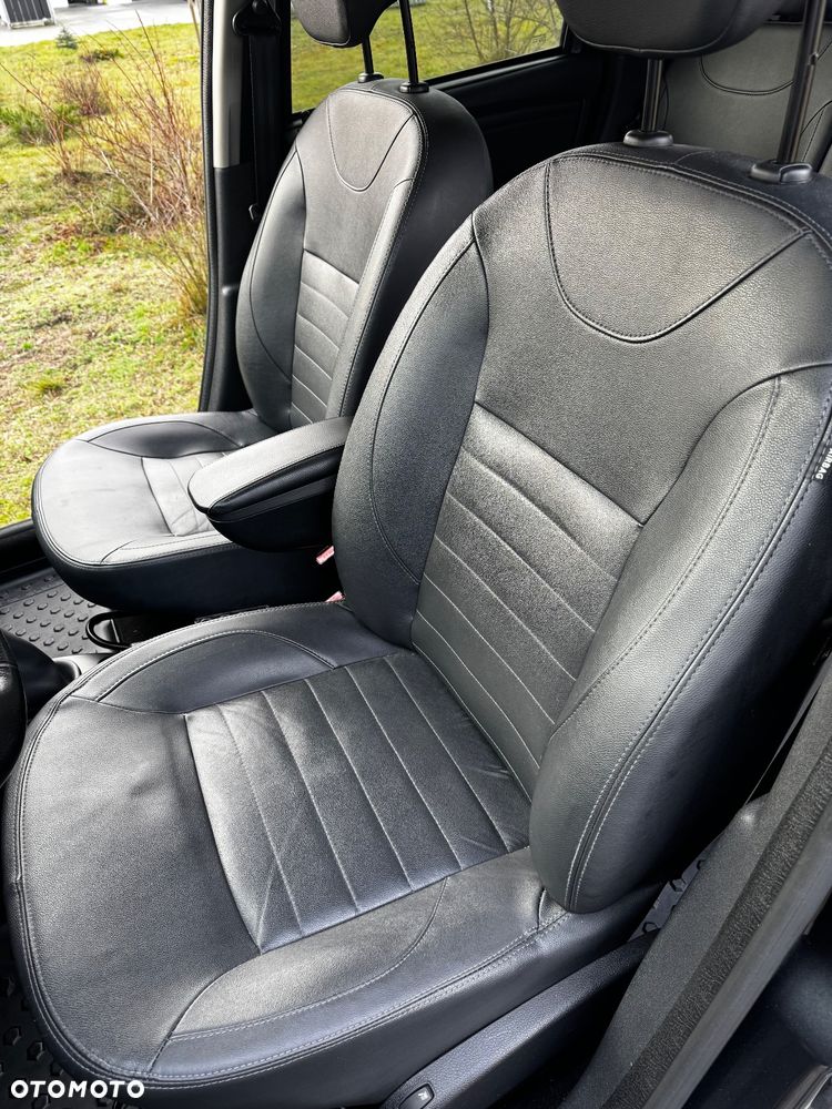 Dacia Duster 1.6 SCe Laureate S&S - 16