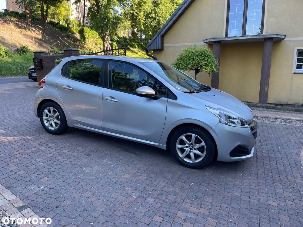 Peugeot 208 82 VTI Active - 11