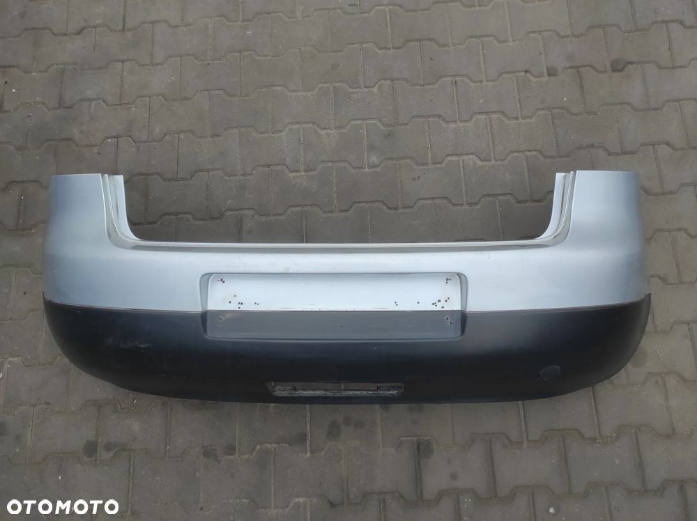ZDERZAK TYŁ TYLNY VW GOLF 5 HB 3 DRZWI 5 DRZWI POD HAK LA7W SREBRNY WYSYŁKA !!! - 1