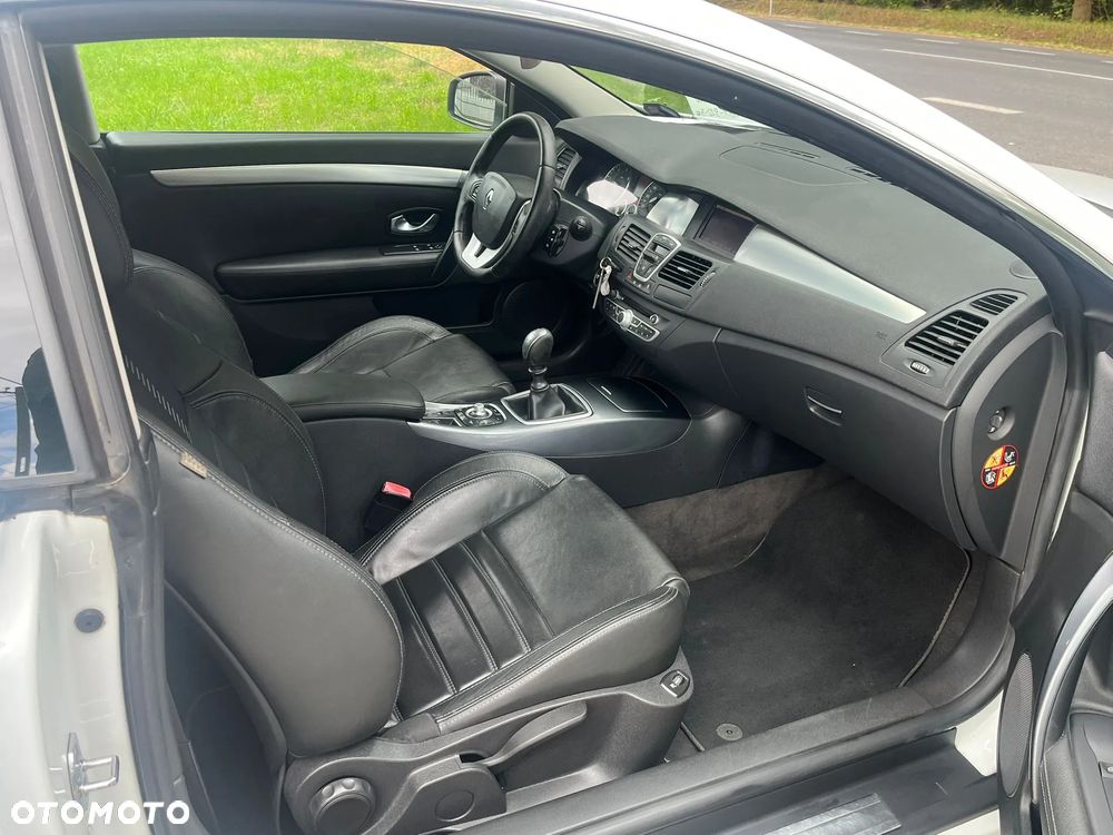 Renault Laguna Coupe dCi 150 FAP Night and Day - 8