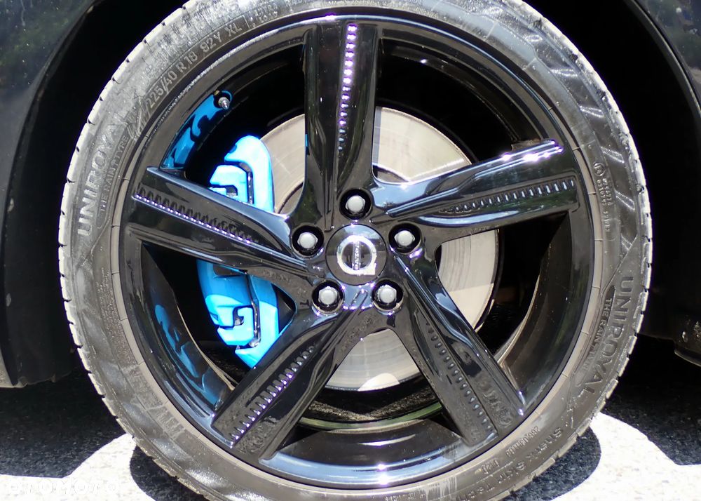 Volvo V40 D3 R Design - 7