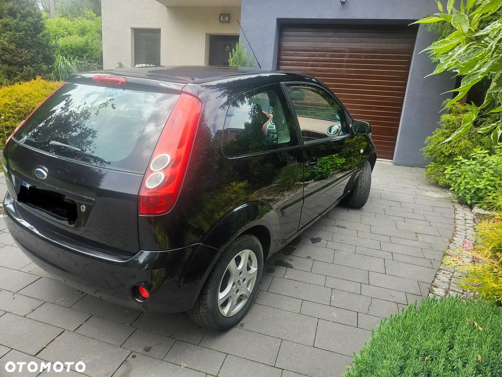 Ford Fiesta - 8