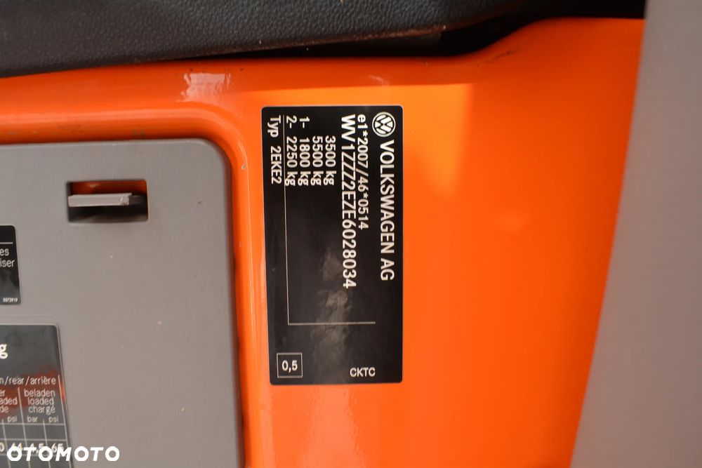 Volkswagen CRAFTER 35 2.0TDI - 32