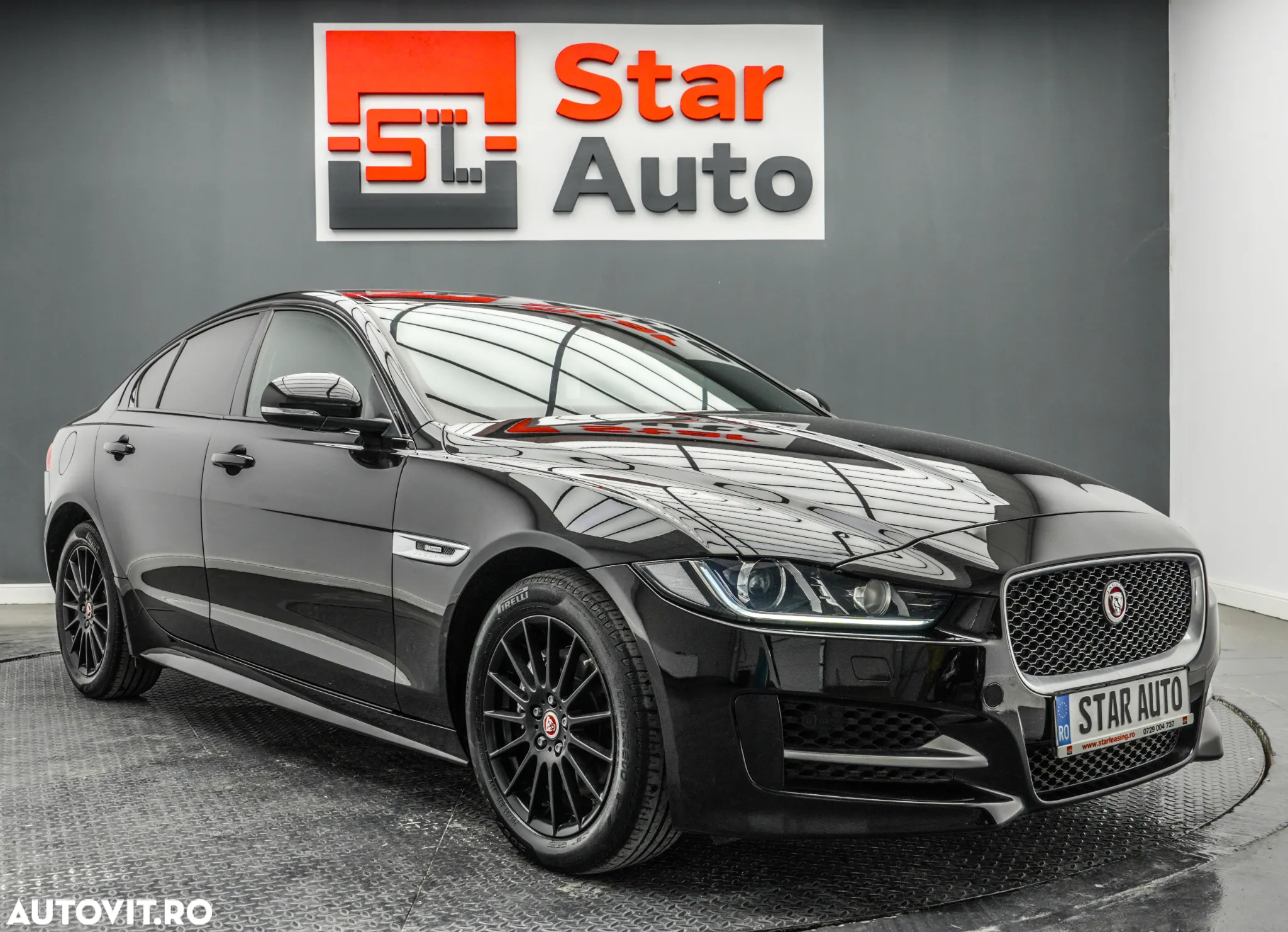 Jaguar XE 2.0 R-Sport - 3
