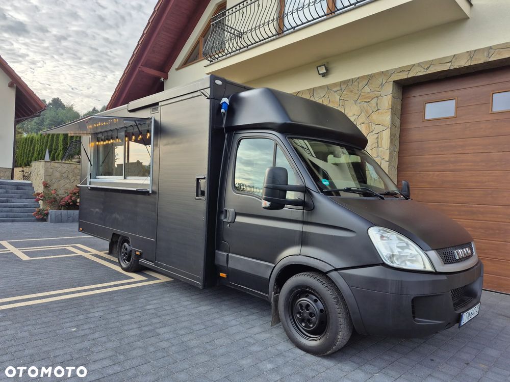 Iveco FoodTruck Sklep Bar Specjalny Samochód gastronomiczny - 18