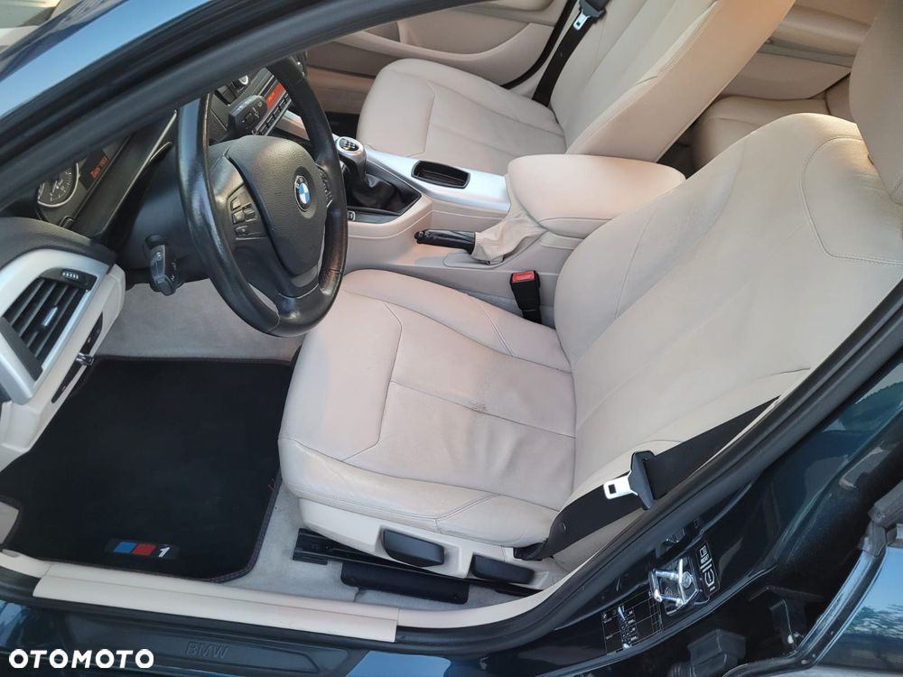 BMW Seria 1 116d EfficientDynamics Sport Line - 13