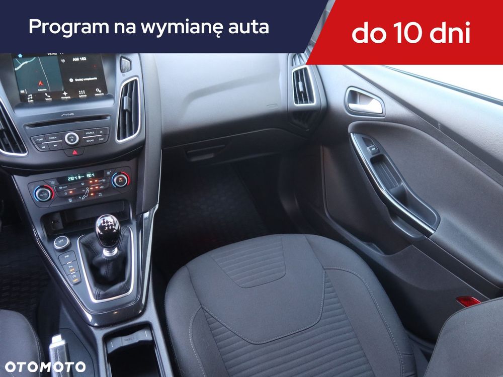 Ford Focus - 10