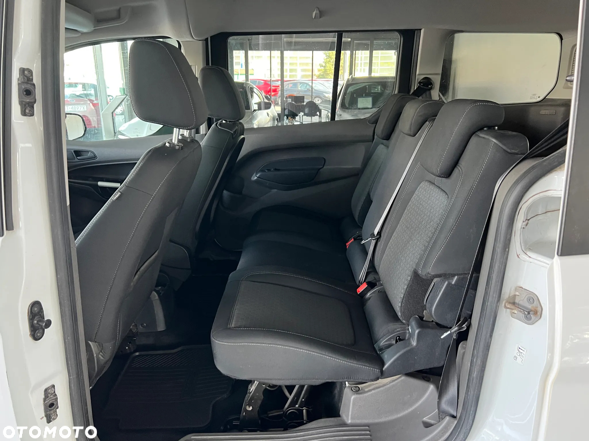 Ford Tourneo Connect Gr 1.5 EcoBlue Trend - 29