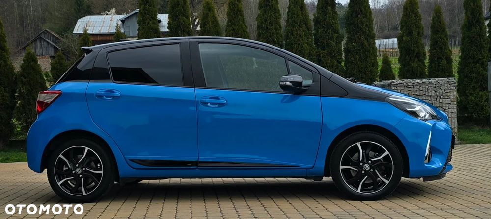 Toyota Yaris - 12