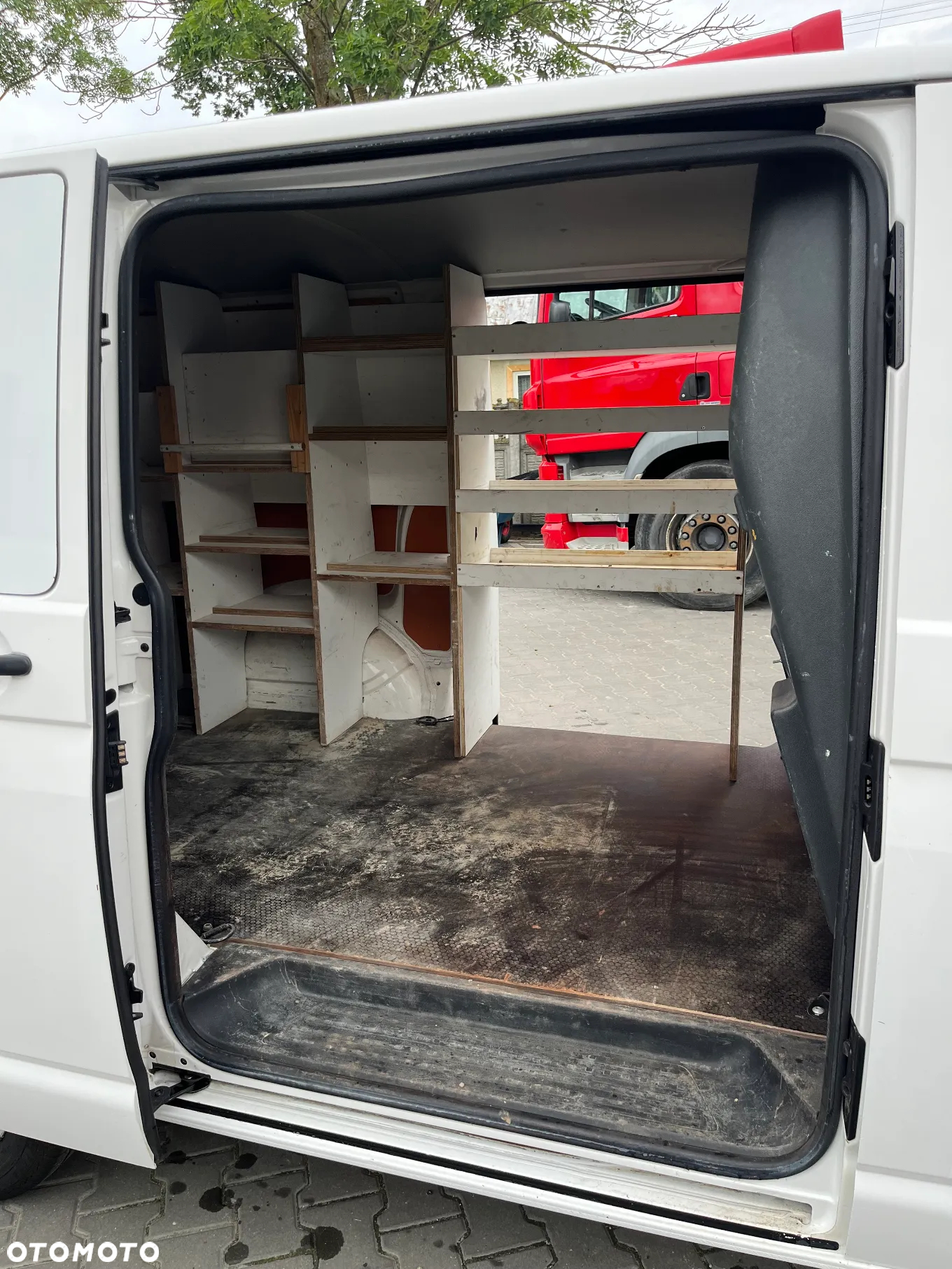 Volkswagen Transporter - 11