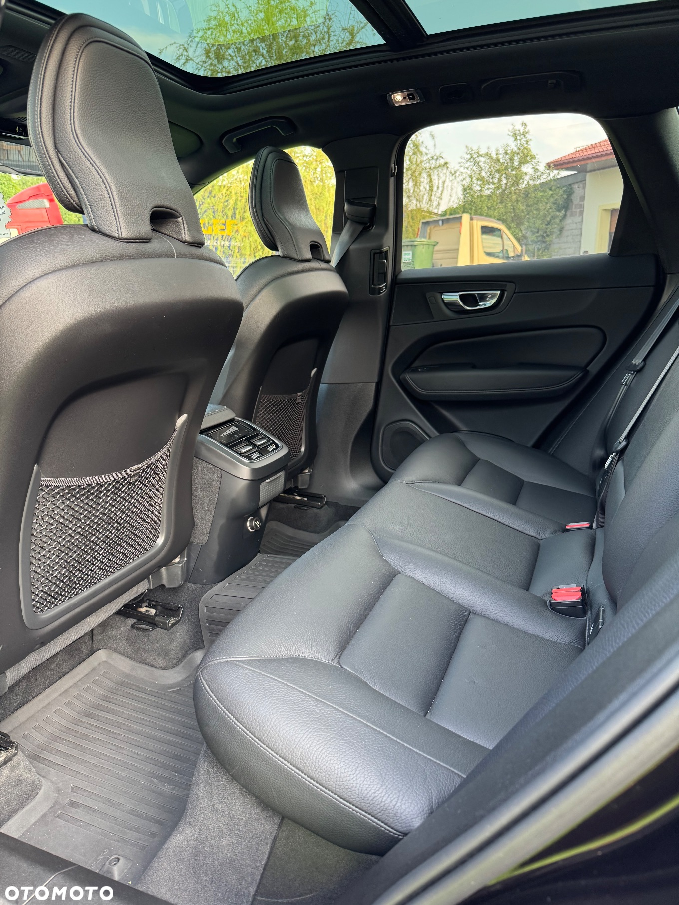 Volvo XC 60 B5 B AWD Geartronic RDesign - 15
