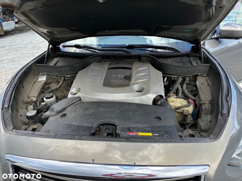 Infiniti Q70 3.0d S - 10
