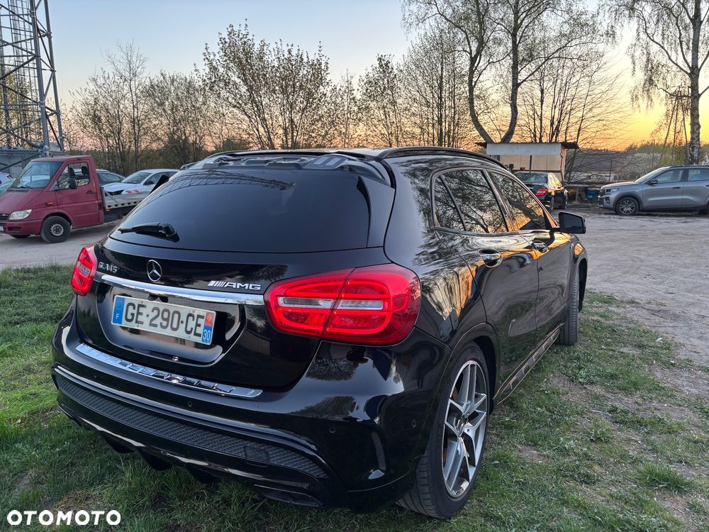 Mercedes-Benz GLA 45 AMG 4Matic 7G-DCT Edition 1 - 3
