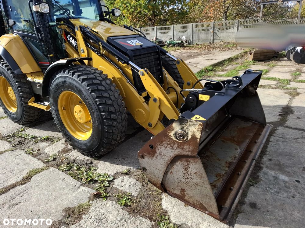 Caterpillar 444F2 - 16