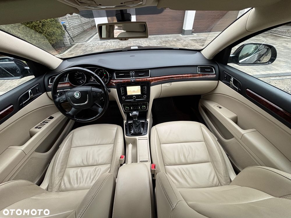 Skoda Superb 2.0 TDI 4x4 DSG Exclusive - 12