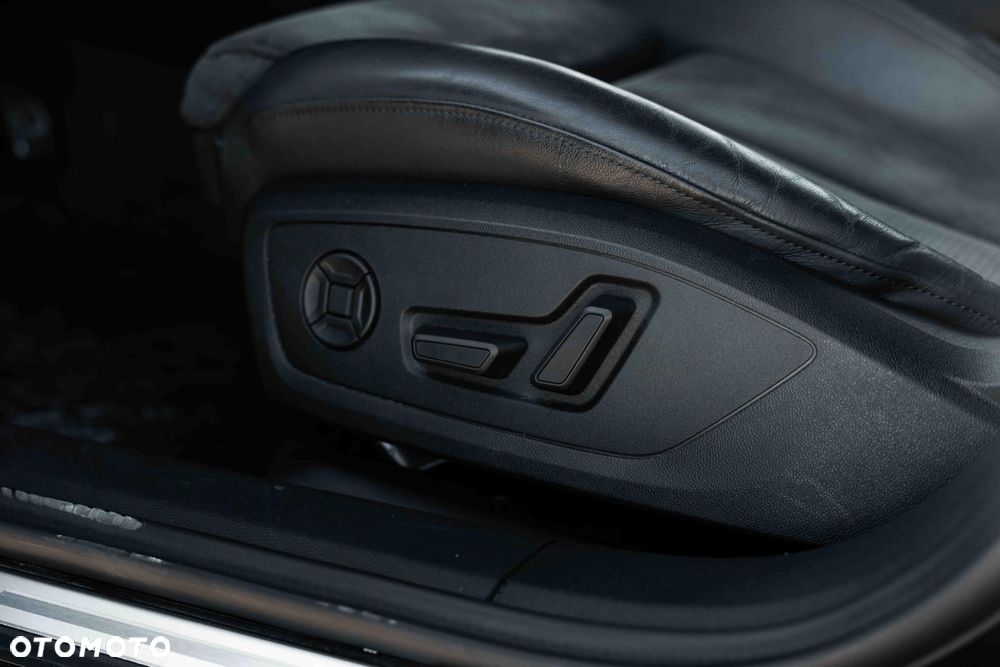 Audi A6 Avant 55 TFSI e Quattro Sport S tronic - 25