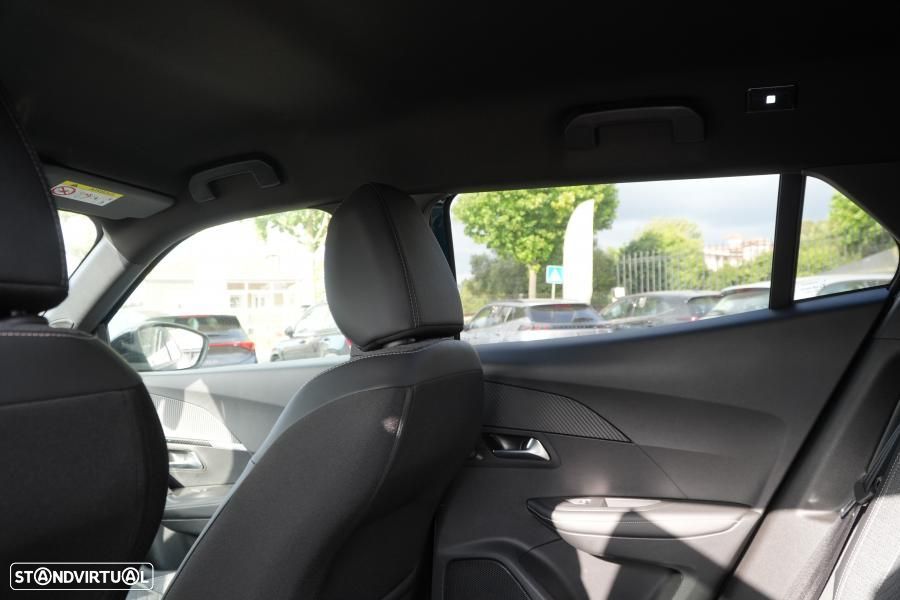 Peugeot e-2008 54 kWh Allure - 6