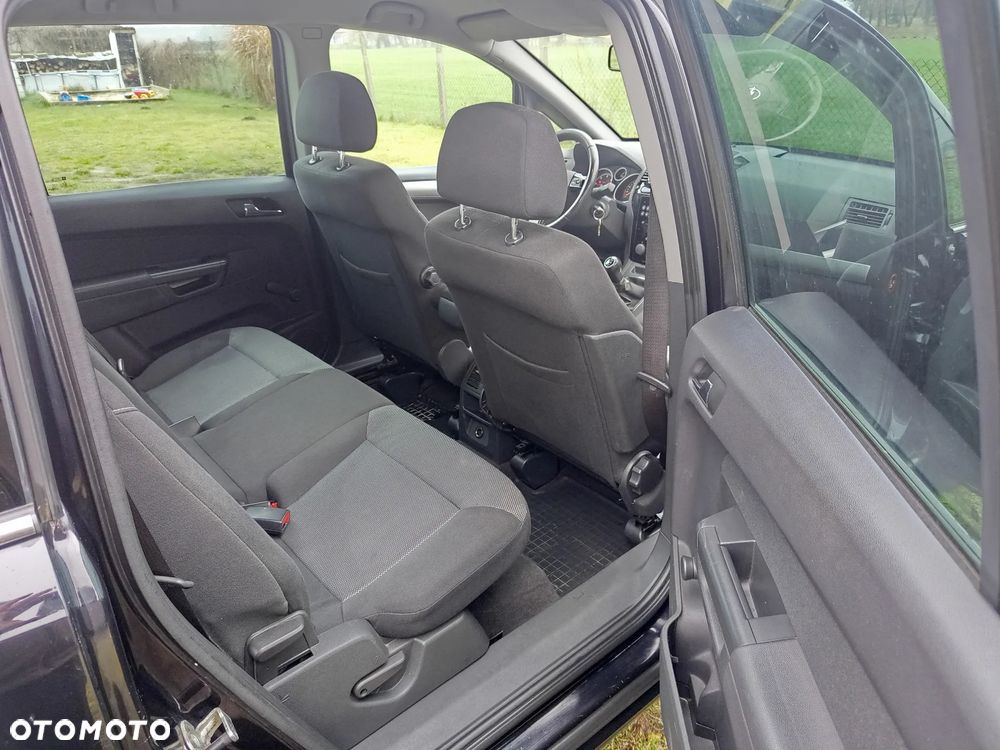 Opel Zafira - 16