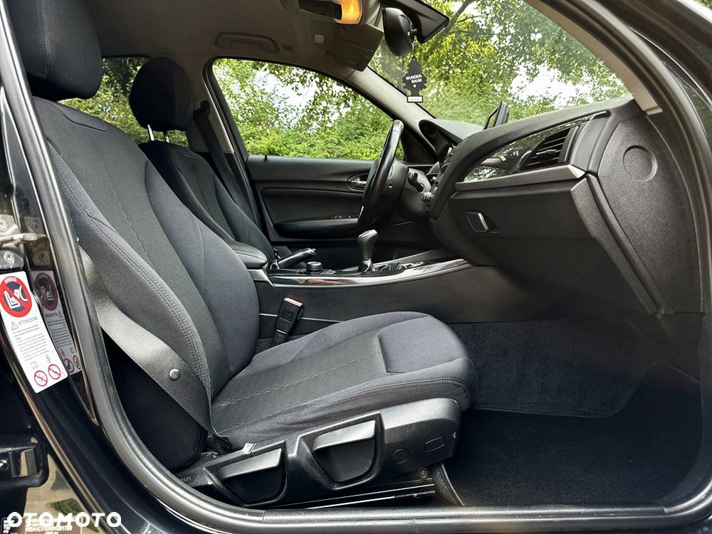 BMW Seria 1 118d Sport Line - 33