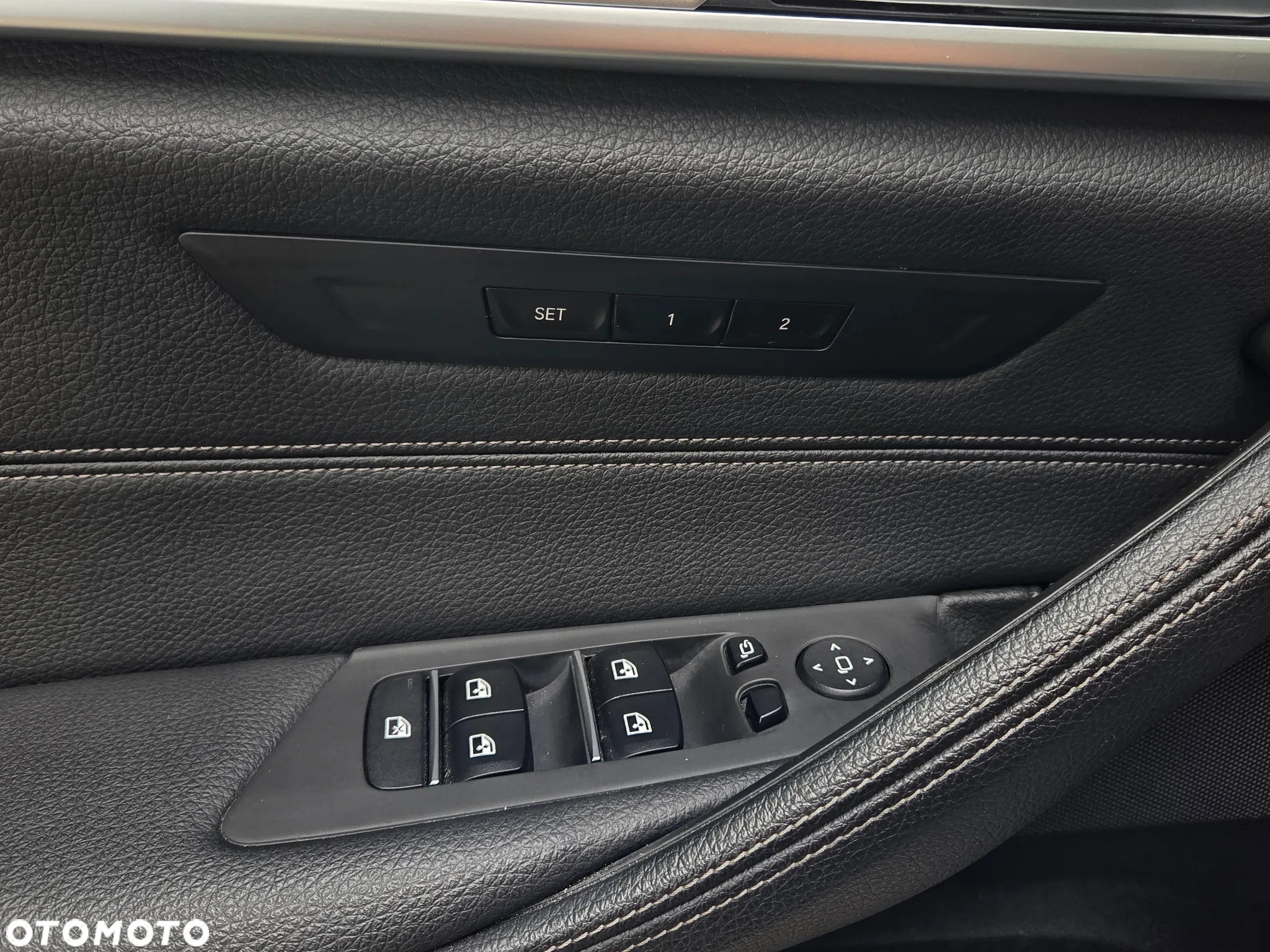 BMW Seria 5 530i xDrive - 25