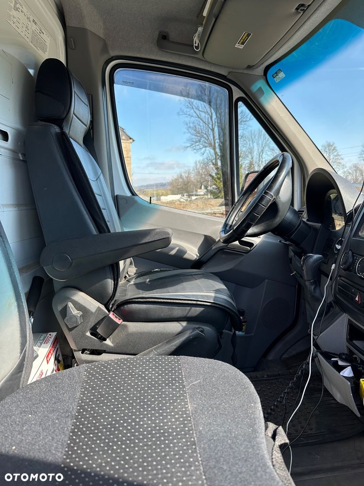 Mercedes-Benz 906 - 1