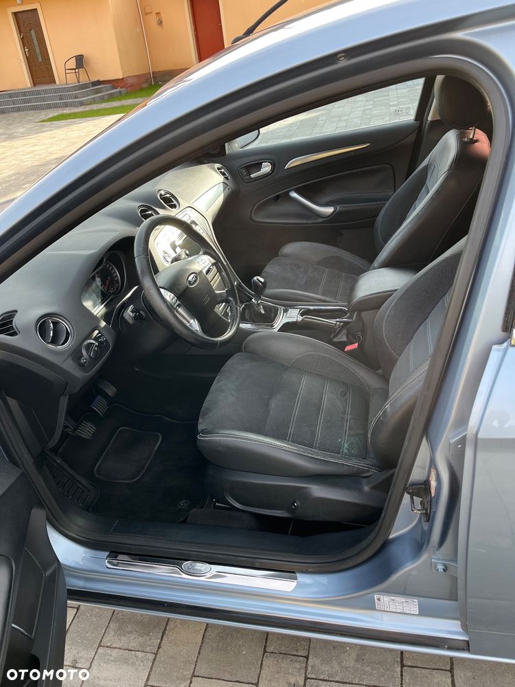 Ford Mondeo 2.5 Titanium - 8